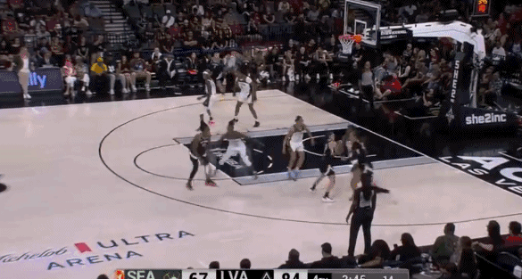 关键谜题！格雷回归7次助攻重振球队 卫冕冠军艾斯彻底康复 