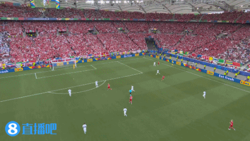 人生的黄金时刻！曼联祝贺埃里克森欧冠进球：这一切都是你应得的