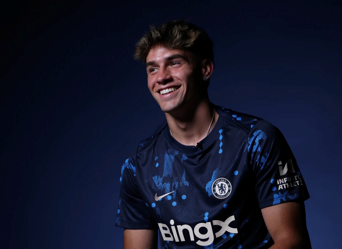 记者:吉乌表示他不知道是否被外租,但身体层面已准备好出战英超