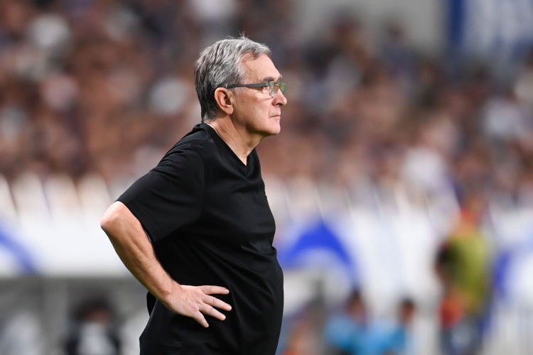 媒体人:国足战日本3场丢10球&平均1场3球多,这符合双方实力差距